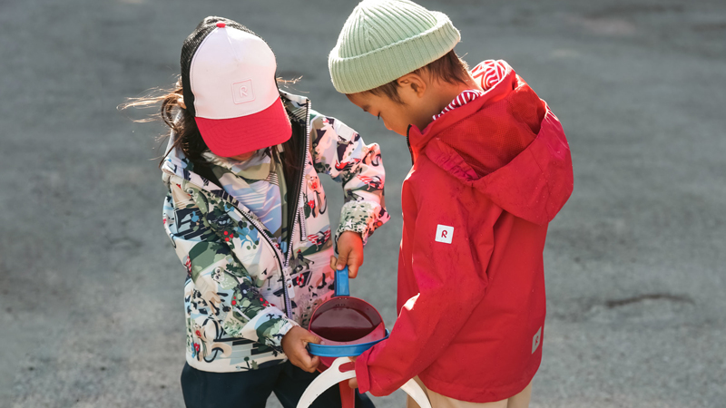 Дитячі куртки та пальто